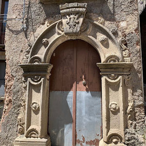 Meet your Posher, Lina